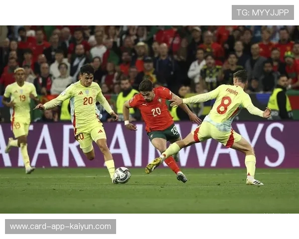 巴萨佩德里反击中快速传导建功