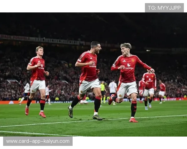 曼联在欧战中展现出韧性与冲劲